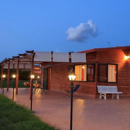 Agriturismo Il Gelsomino Ritrovato มิลาซโซ ภายนอก รูปภาพ