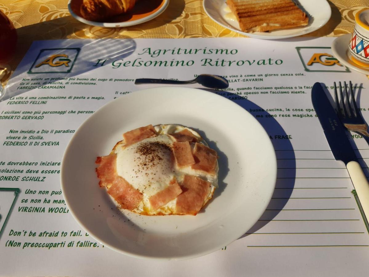 Agriturismo Il Gelsomino Ritrovato มิลาซโซ ภายนอก รูปภาพ