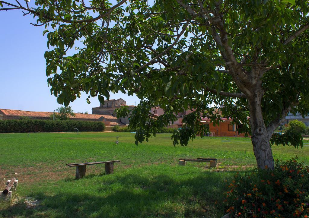 Agriturismo Il Gelsomino Ritrovato มิลาซโซ ภายนอก รูปภาพ