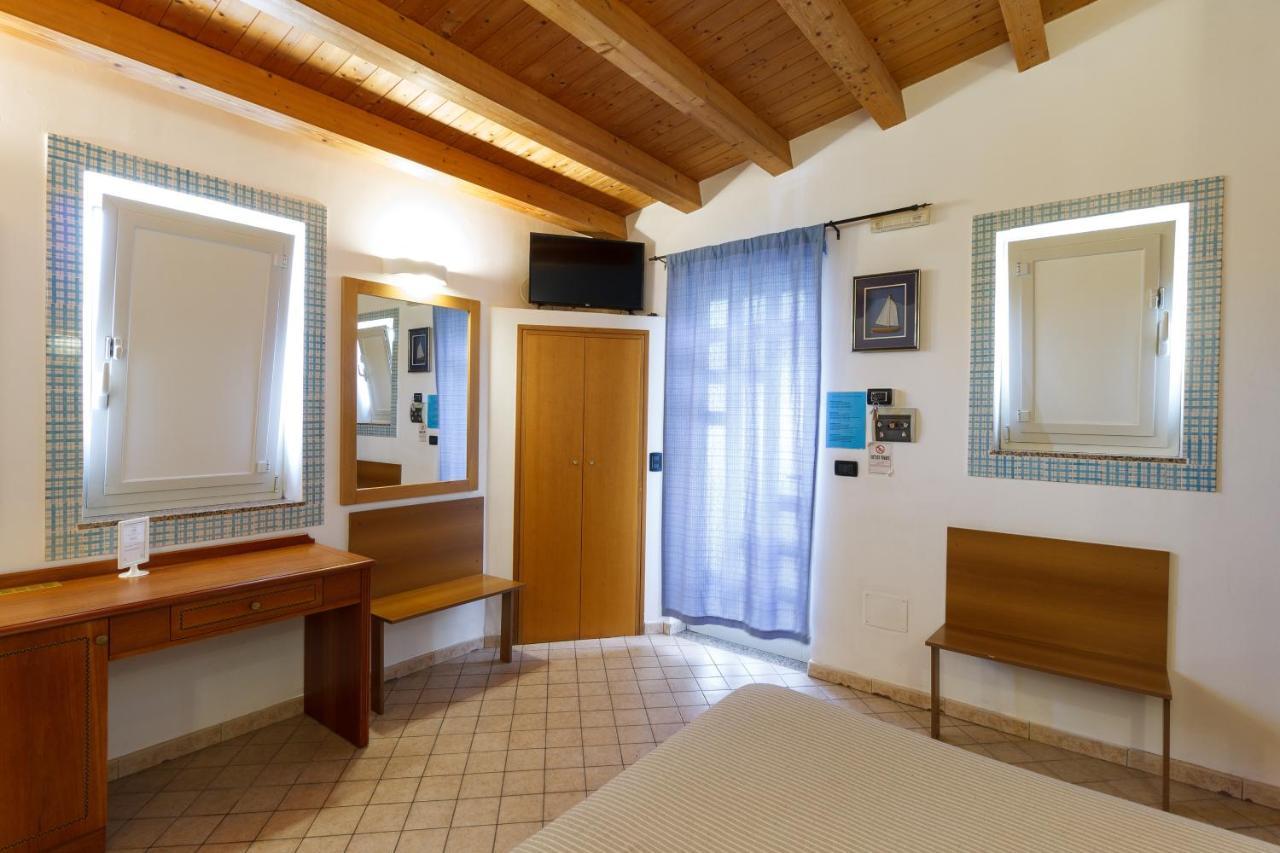 Agriturismo Il Gelsomino Ritrovato มิลาซโซ ภายนอก รูปภาพ
