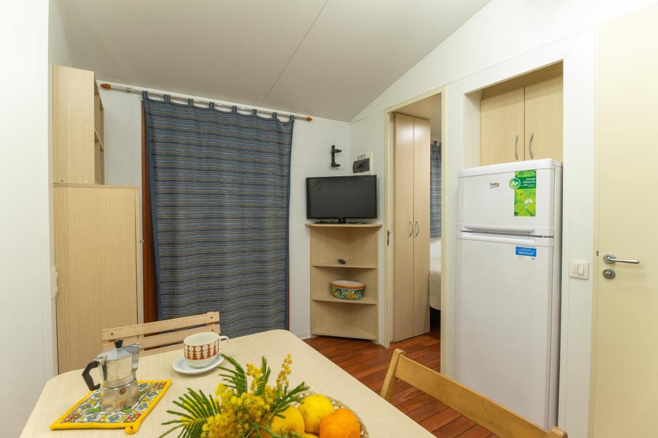 Agriturismo Il Gelsomino Ritrovato มิลาซโซ ภายนอก รูปภาพ