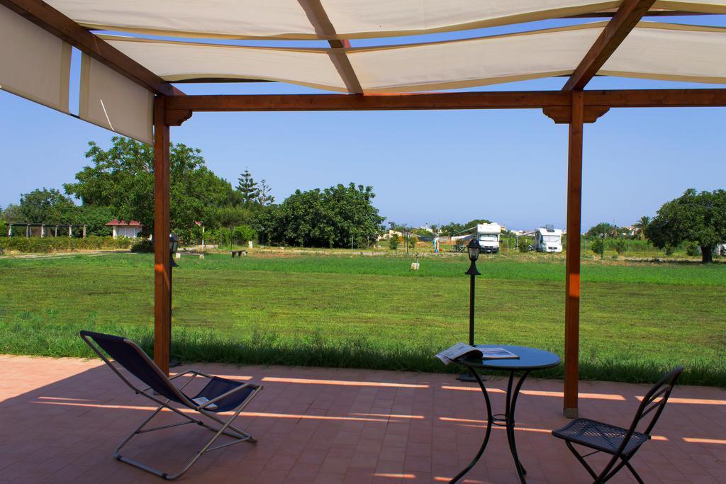 Agriturismo Il Gelsomino Ritrovato มิลาซโซ ภายนอก รูปภาพ